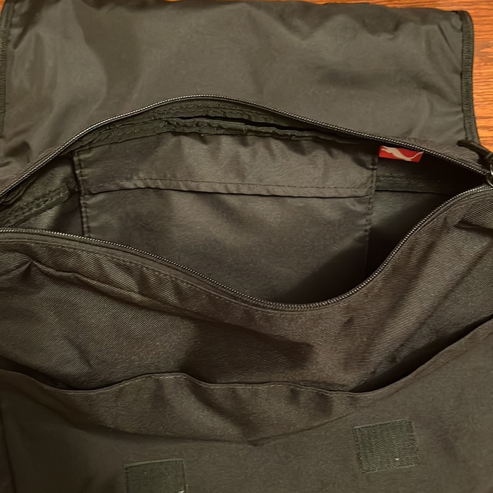 Puma Bag - Picture 4 of 4